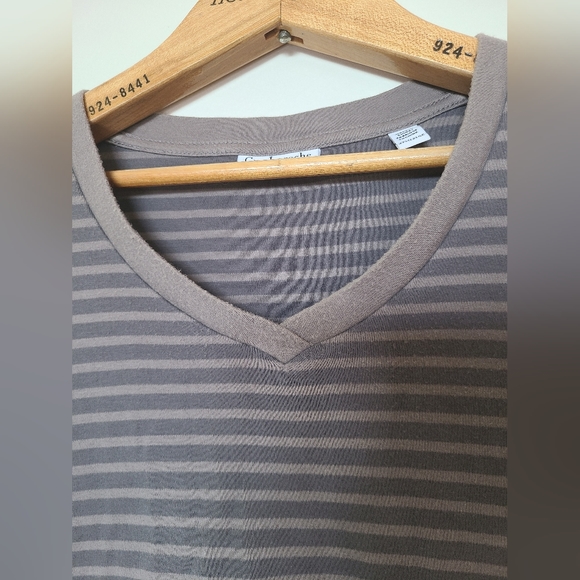 Guy Laroche - Grey V-Neck T-Shirt - Size XXL - Picture 3 of 10